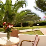 Oasis Hotel 3*
