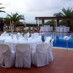 Oasis Hotel 3*