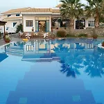 Oasis Hotel Kyparissia