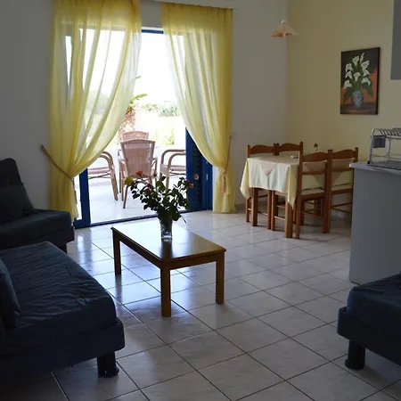 Oasis Hotel Kyparissia