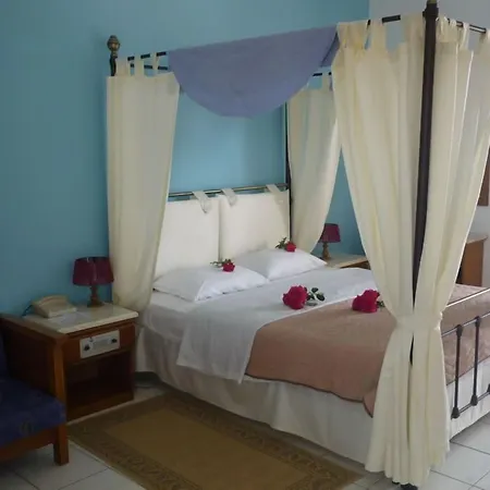 Hotel Oasis 3*