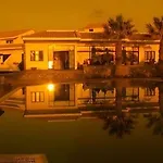 Hotel Oasis 3*