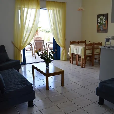 Oasis Hotel Kyparissia