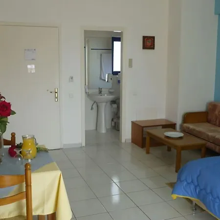 Oasis Hotel 3*