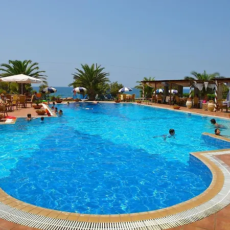 מלון Oasis קיפריסיה
