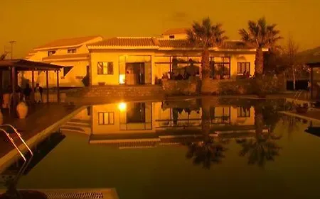 Hotel Oasis 3*