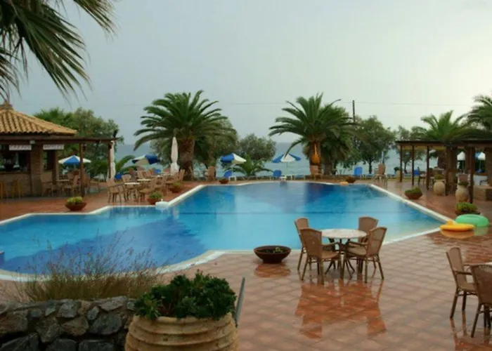 Oasis Hotel Kyparissia